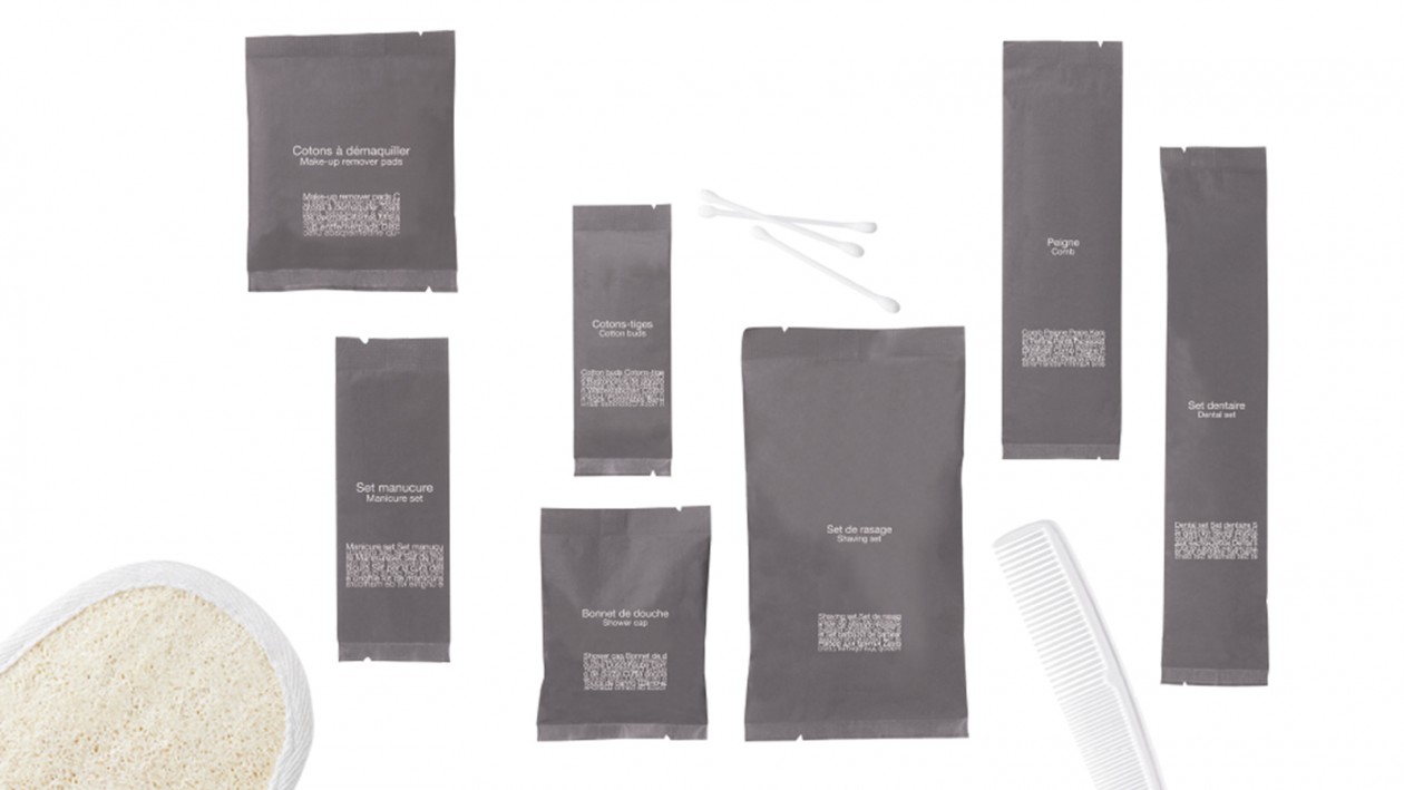 omnisens-accessories-line Omnisens grey sachets combs sponges products